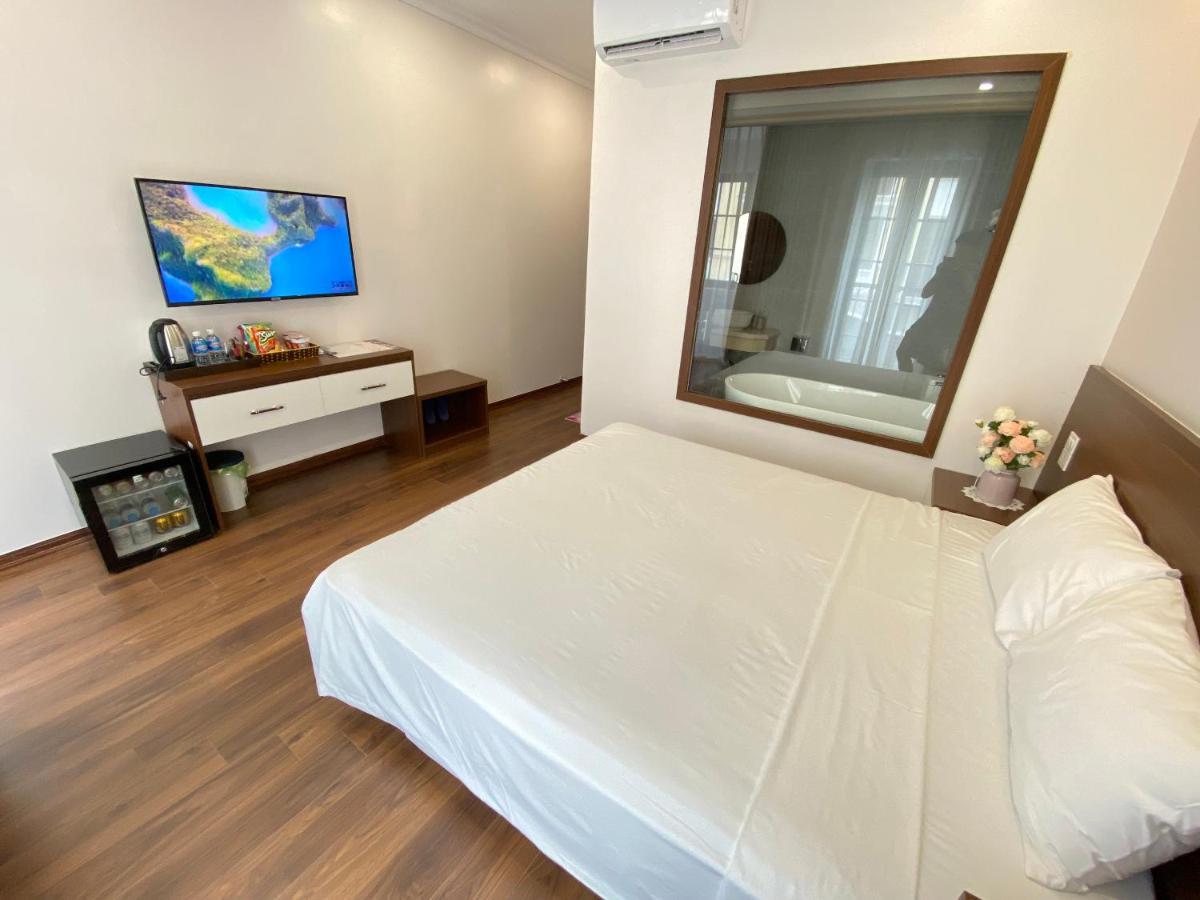 Moonlight Hotel Ha Long Esterno foto