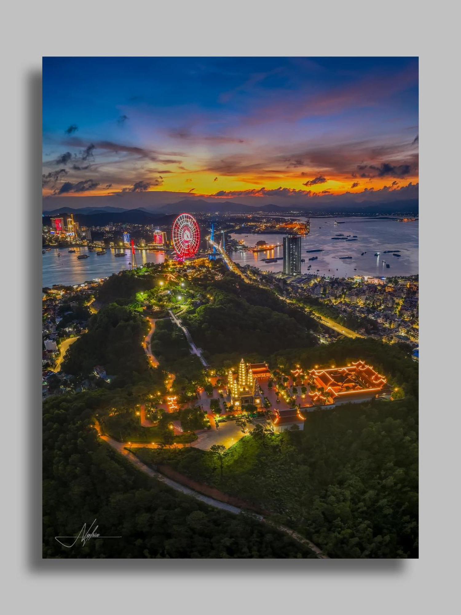 Moonlight Hotel Ha Long Esterno foto